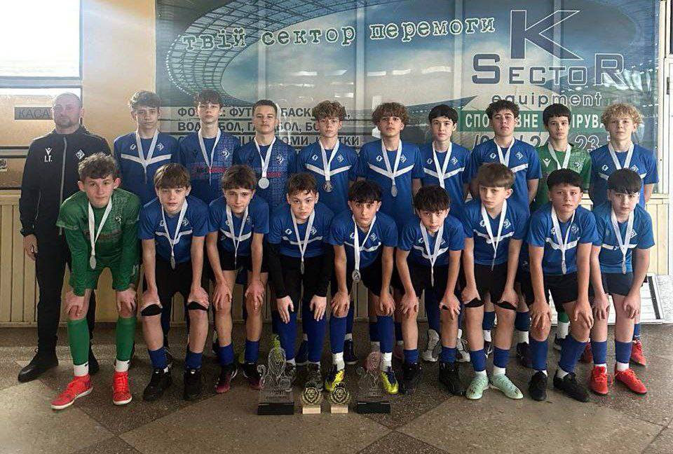 «Динамівці» (2012) – з нагородами на «Кубку Лева»