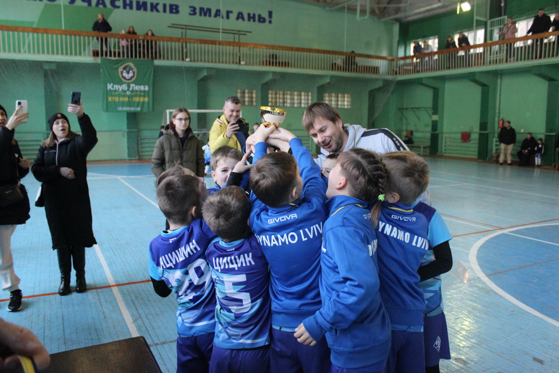 "Динамо-2013" тріумфував у "Christmas Cup"